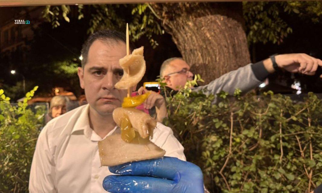 Θεσσαλονίκη: Αντί για σουβλάκι τυλιχτός πατσάς 5cc812d9 patsas gastronomia tsarouxas thessaloniki 20240381 AMqb42rQRKh2yg6w