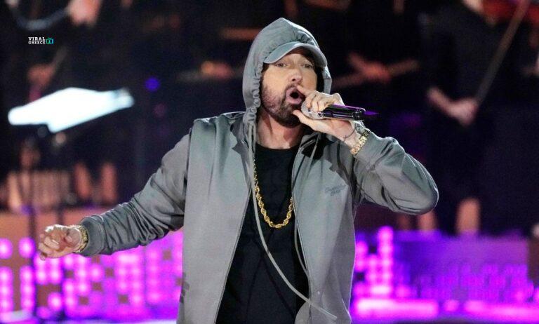 b6217d4e-1728018344094-113915748-eminem-Ylev02xb0PSE01jk