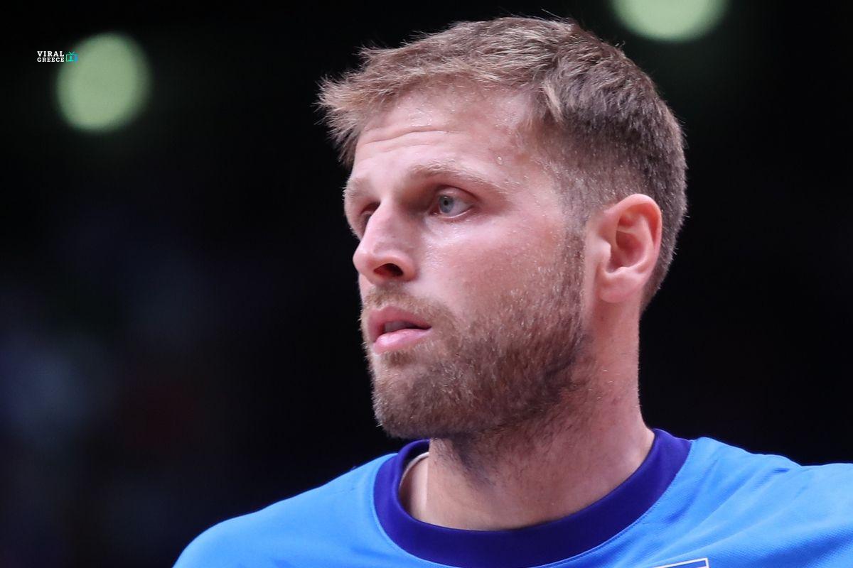 charalampopoulos Yg2W2JRGGLu21lVp