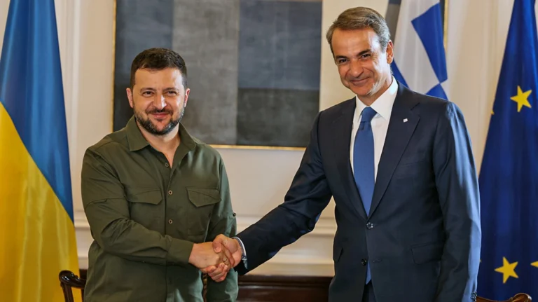 mitsotakis_zelensky_new_xr-A85w23G8WNS4bW7R