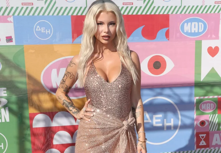 modern_cinderella_ndp-Yyv35b6yp2F4vbox