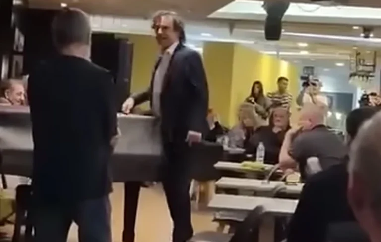 tatsopoulou-mePvqD8kV4hL6ZMV