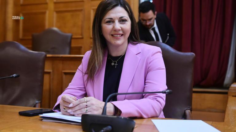 Ζαχαράκη: Σχέδιο απαγόρευσης των social media σε παιδιά κάτω των 15 ετών