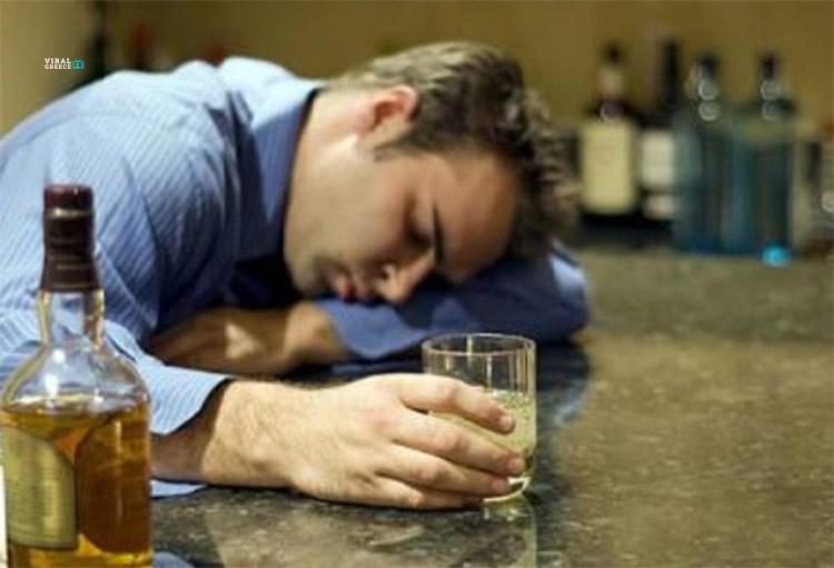 Νέα Σμύρνη: Άνδρας Εντοπίστηκε σε Κάδο Απορριμμάτων METHISMENOS