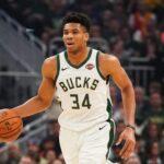 Γιάννης Αντετοκούνμπο: Ξόδεψα ήδη το πριμ των 510.000 δολαρίων – Πήρα δώρα στην οικογένεια μου