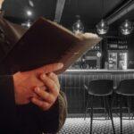 Ιερέας «Ξέφυγε» σε Μπαρ του Ρέντη