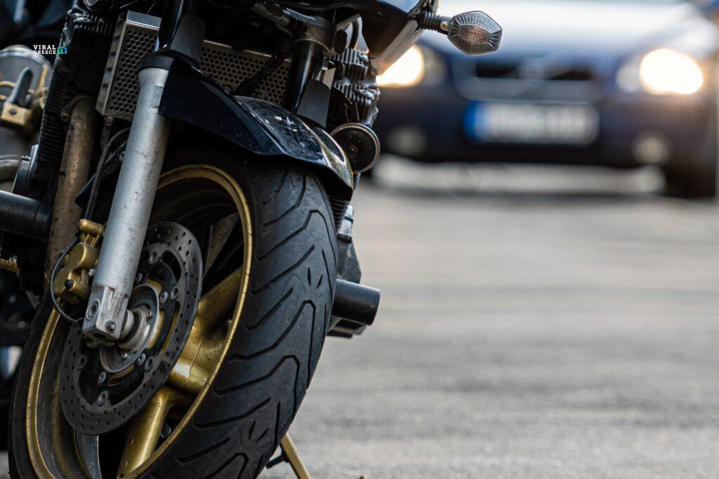 Πάτρα: Παράτησε τη μηχανή του για να αποφύγει το μπλόκο και την επόμενη μέρα δήλωσε… κλοπή