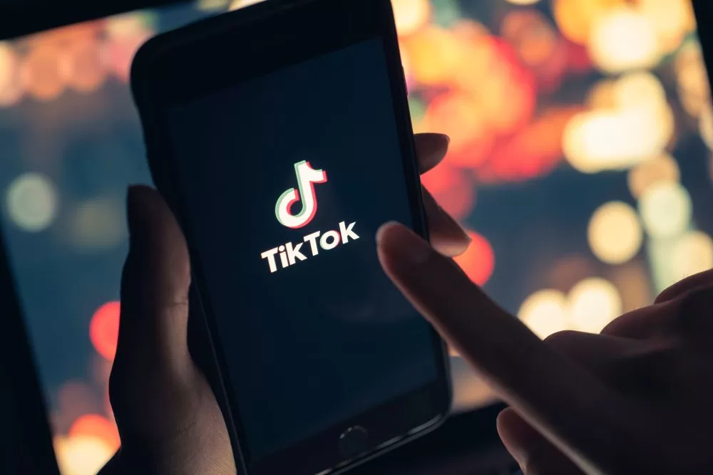 Αλβανία: Η απαγόρευση του TikTok προκαλεί διάλογο για την ελευθερία του λόγου