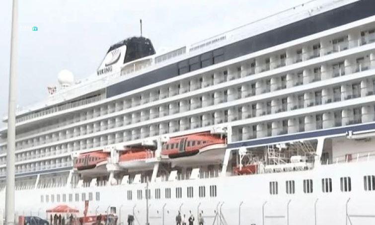 Σαντορίνη: Ακυρώσεις και Ανησυχία στον Τουρισμό