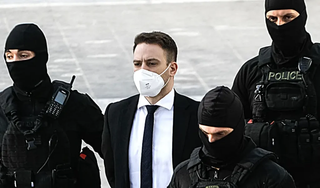 Μπάμπης Αναγνωστόπουλος: Λαμβάνει γράμματα στη φυλακή από θαυμάστριες