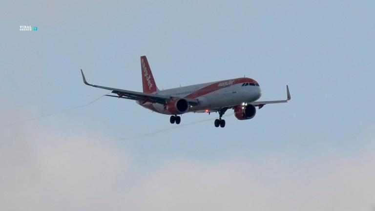 Συναγερμός σε Πτήση της easyJet: Αναγκαστική Προσγείωση στην Αθήνα λόγω Αδιαθεσίας Πιλότου AA1yKel0.img
