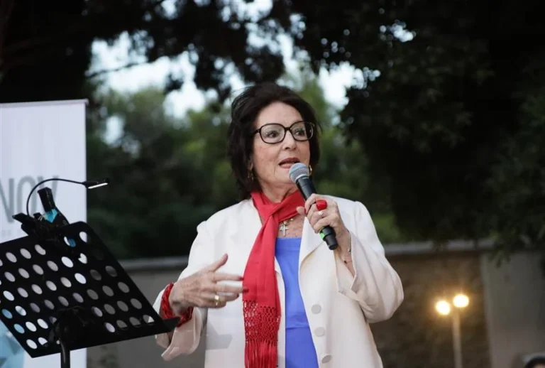 d4da91bb-7688-44ec-aac1-0aba8dc80ae8