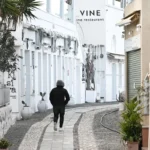 Ερήμωσε η Σαντορίνη: Άδεια σοκάκια, κλειστά καταστήματα και σχολεία