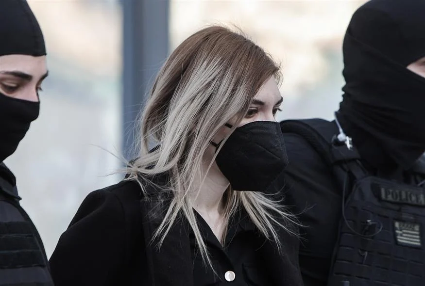 Δις ισόβια στη Ρούλα Πισπιρίγκου για τους θανάτους της Μαλένας και της Ίριδας – «Δεν θα ξεμπερδέψετε από εμένα»