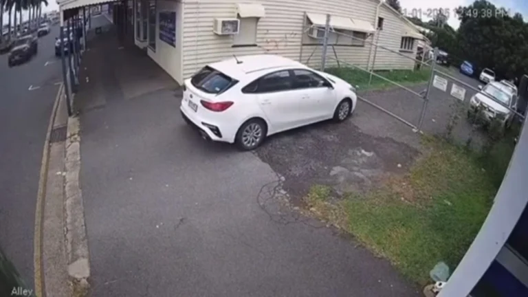 Αυστραλός βρήκε ευφυή τρόπο να αποτρέπει το παράνομο παρκάρισμα – Θύμισε ελληνική πατέντα! ( VIDEO ) katagrafi_25_0