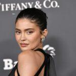 Kylie Jenner: Από «χρυσή» επιχειρηματίας σε σκάνδαλο – Πώς το Forbes ανακάλυψε το ψέμα