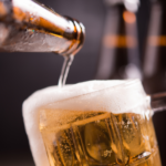 Δασμοί Τραμπ “πίκραναν” τους ζυθοποιούς – Στο στόχαστρο η μπύρα