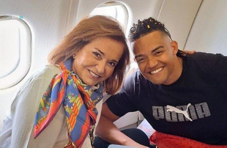 Απρόσμενη συνάντηση στο αεροπλάνο για Πεκίνο: Η Ντόρα Μπακογιάννη με τον Μανόλο Καραλή bakogianni-karalis-1