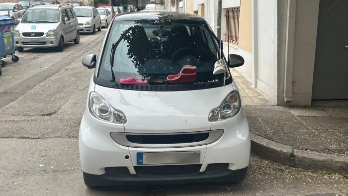 Η παράνομη στάθμευση εξοργίζει τους πολίτες – Όταν η αυτοδικία παίρνει τη θέση του νόμου paranomo parkarisma vandalismos (2)