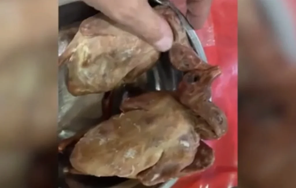 Εστιατόριο σέρβιρε στους πελάτες περιστέρια από τον δρόμο ως ψητή πάπια