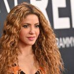 Η Shakira… έπεσε αλλά σηκώθηκε σαν σταρ – Το απρόοπτο στη σκηνή και η αντίδραση που έγινε viral ( VIDEO )