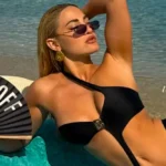 Ιωάννα Τούνη: Με βεντάλια-μήνυμα στη Μύκονο και ξεκάθαρη στάση απέναντι στους επικριτές της Ιωάννα Τούνη: Με βεντάλια-μήνυμα στη Μύκονο και ξεκάθαρη στάση απέναντι στους επικριτές της