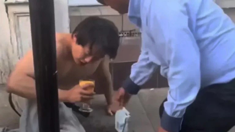 Το πιο καυτερό κάρυ στον κόσμο έστειλε πελάτη στα πατώματα – Viral η «καυτή» εμπειρία στο Λονδίνο ( VIDEO ) kary