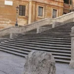 Ρώμη: 80χρονος μπέρδεψε το δρόμο με τα… Ισπανικά Σκαλιά  ( VIDEO )