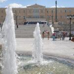 Από τον καύσωνα στην… καταιγίδα: Ψυχρό μέτωπο φέρνει απότομη αλλαγή στον καιρό