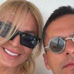 Κατερίνα Καινούργιου – Παναγιώτης Κουτσουμπής: Ρομαντικές στιγμές στην Πάρο μετά την πρόταση γάμου στο Παρίσι