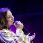 «Χάρις, όρμα τους»: Το Netflix αποθεώνει τη Χαρούλα Αλεξίου μετά τη σκηνική της εμφάνιση στη συναυλία του ΛΕΞ «Χάρις, όρμα τους»: Το Netflix αποθεώνει τη Χαρούλα Αλεξίου μετά τη σκηνική της εμφάνιση στη συναυλία του ΛΕΞ