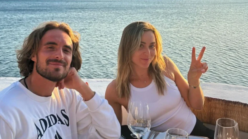 Μήνυμα Τσιτσιπά μετά τον χωρισμό: «Θες να καταστρέψεις έναν άντρα; Γέλα με τον σκοπό του»