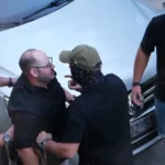 Πρόταση γάμου με… απαγωγή στον Βόλο: Ο Χάρης, οι κουκουλοφόροι και η μεγάλη έκπληξη της Ντίνας ( VIDEO )