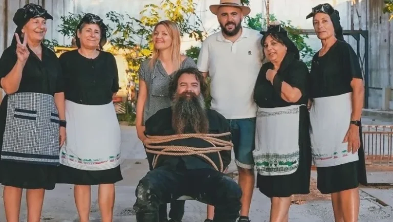 8e01841e-ksn2025-dolmadakia-in-space-10-900x600