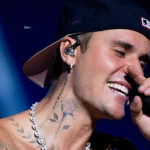 Ζωή χωρίς smartphone: Οι διάσημοι που τολμούν την «αποσύνδεση»