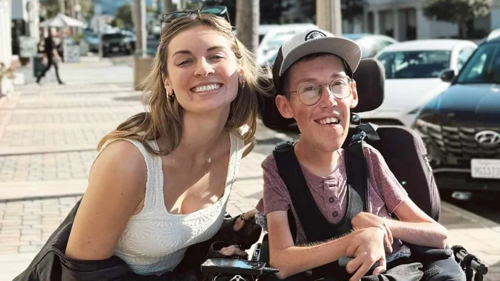 Squirmy & Grubs: Το ζευγάρι που απαντά με χιούμορ στα προσβλητικά σχόλια για τον γάμο τους ( VIDEO )