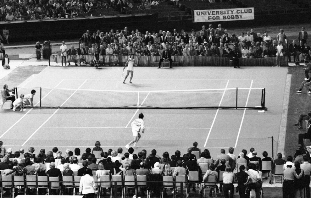 Σαν σήμερα 20 Σεπτεμβρίου1973: Η Μπίλι Τζιν Κινγκ διέλυσε τα στερεότυπα στο τένις 1 1 33.jpg