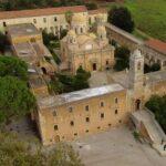 Κρητική Μαφία: Από τα στρέμματα της Μονής στο ξενοδοχείο πολυτελείας – Ο ηγούμενος σε ομηρία