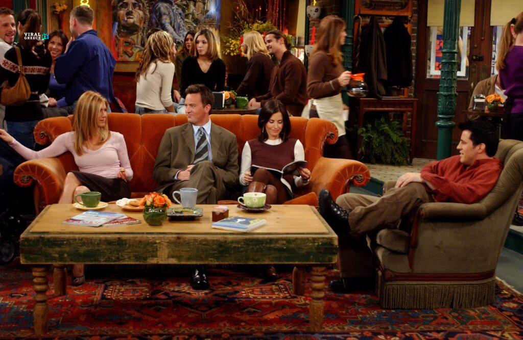 Το Central Perk γίνεται πραγματικότητα στη Νέα Υόρκη – Ο πορτοκαλί καναπές σε περιμένει!