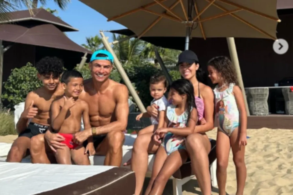 Οι αυστηροί οικογενειακοί κανόνες του Κριστιάνο Ρονάλντο