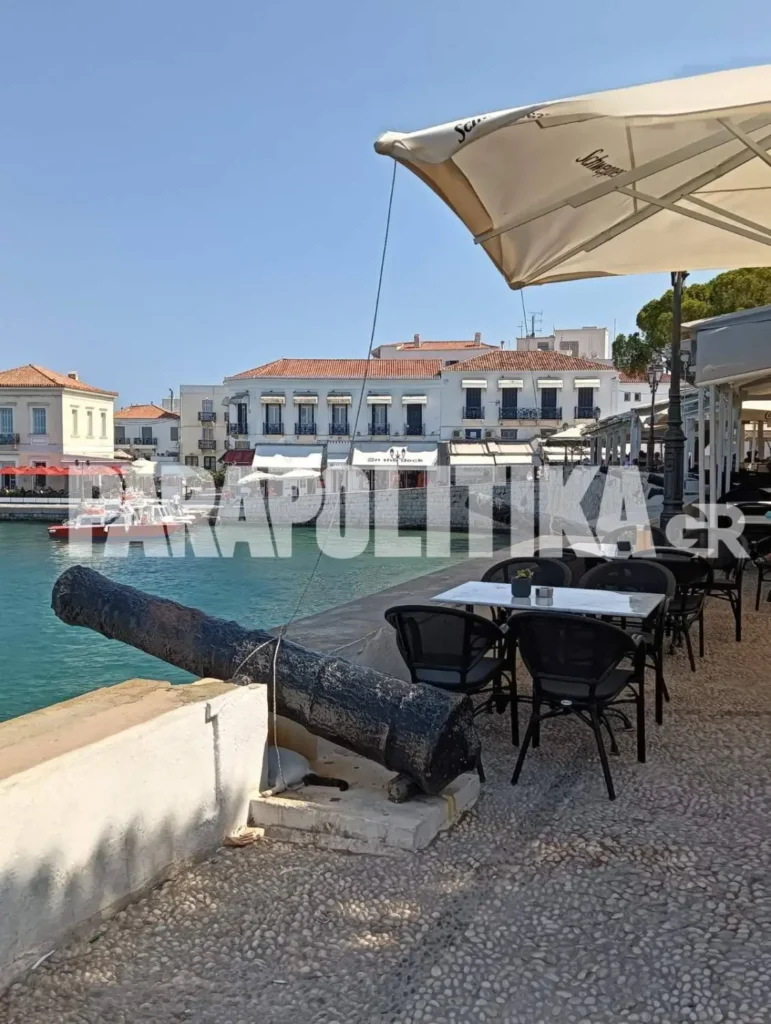Καταγγελία για απρεπή συμπεριφορά επαγγελματία στις Σπέτσες – Έδεσε τέντα σε ιστορικό κανόνι του 1821 1 spetses kataggelia 1