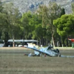 Ατύχημα με εκπαιδευτικό αεροπλάνο στο Τατόι Ατύχημα με εκπαιδευτικό αεροπλάνο στο Τατόι