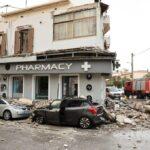 Συγκλονιστικό βίντεο από την πτώση μπαλκονιού στο Λαύριο – Δύο γυναίκες γλιτώνουν από θαύμα