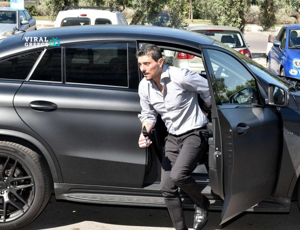 Δημήτρης Γιαννακόπουλος: Τι σημαίνει ο μυστηριώδης αριθμός «7000» στις πινακίδες των αυτοκινήτων του Δημήτρης Γιαννακόπουλος: Τι σημαίνει ο μυστηριώδης αριθμός «7000» στις πινακίδες των αυτοκινήτων του