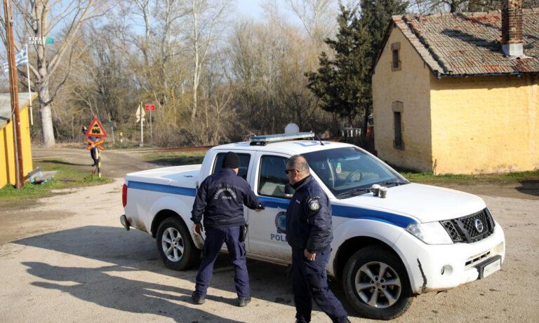 Επιχείρηση στον Έβρο: Συνελήφθησαν 13 Τούρκοι με εκατοντάδες όπλα 611cbd05-astynomia-evros-e