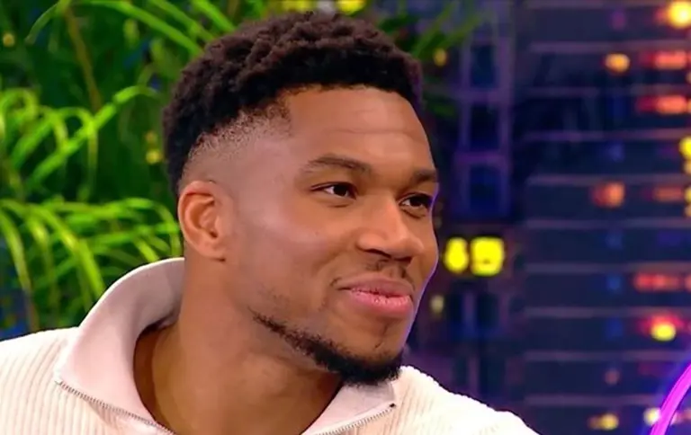 Γιάννης Αντετοκούνμπο: «Η Μαράια ήταν η πρώτη μου κοπέλα – αν δεν την ενέκρινε η μητέρα μου, θα της έλεγα “σε παρακαλώ”