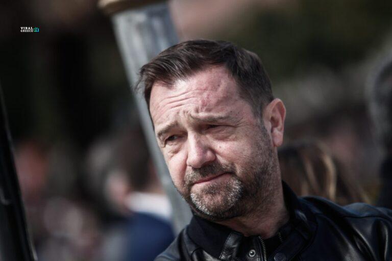 «Δεν είμαι ούτε αριστερός, ούτε δεξιός, είμαι ένας πατέρας που έχασε τα παιδιά του» – Ο συγκλονιστικός Νίκος Πλακιάς Plakias-1024x683