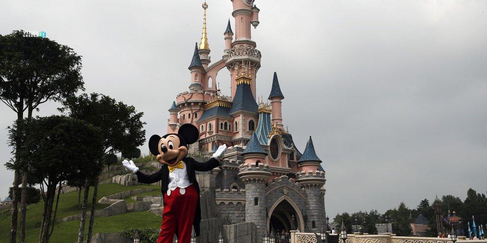 70 χρόνια Disneyland: Τα μυστικά και οι αλήθειες πίσω από το πιο θρυλικό πάρκο ψυχαγωγίας του κόσμου disneyland-miki-parisi