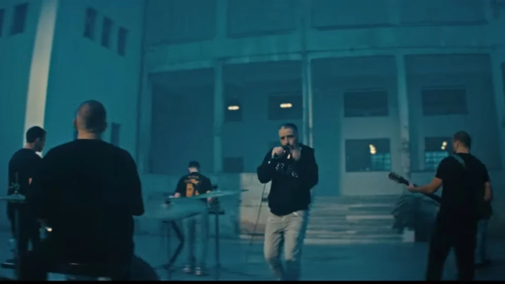 ΛΕΞ – «Σπασμένη Φλέβα»: Το νέο τραγούδι του για την ταινία του Οικονομίδη “σπάει” το YouTube