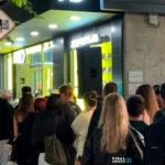 Ουρές στη Θεσσαλονίκη για το συλλεκτικό καπέλο του ΛΕΞ Ουρές στη Θεσσαλονίκη για το συλλεκτικό καπέλο του ΛΕΞ